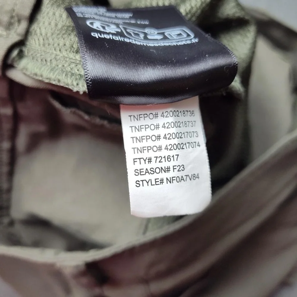 The North Face Pants Mens 30x30 Khaki Climbing Nylon Drawcord Cuffs Tapered - Picture 12 of 16